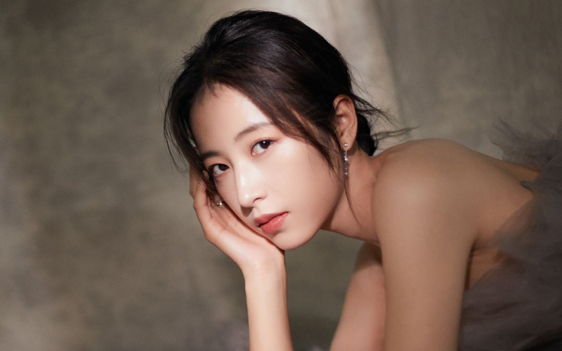 消失的超新星，亮起的配角，当霍勒迪从阴影中接过权杖